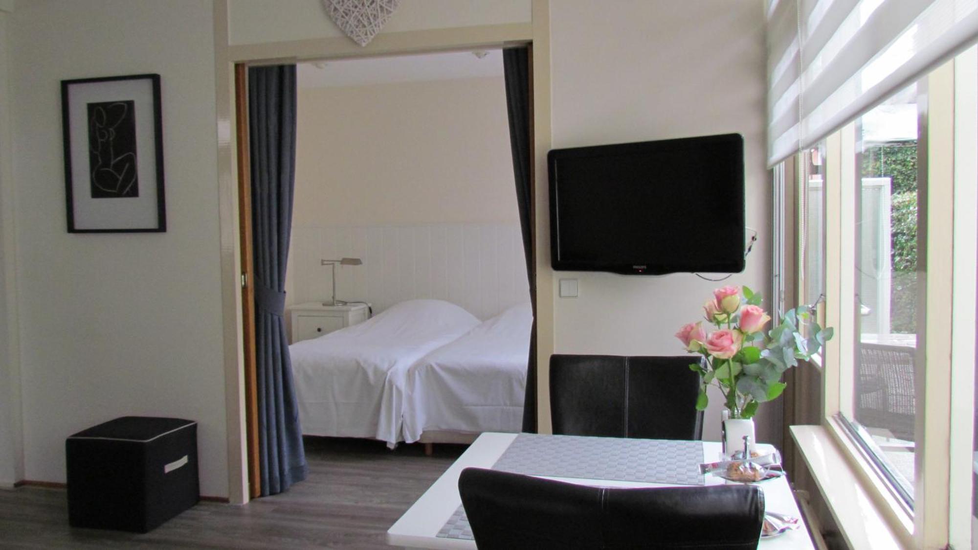 Appartementen Huize Eikenhof แบร์เคน ภายนอก รูปภาพ