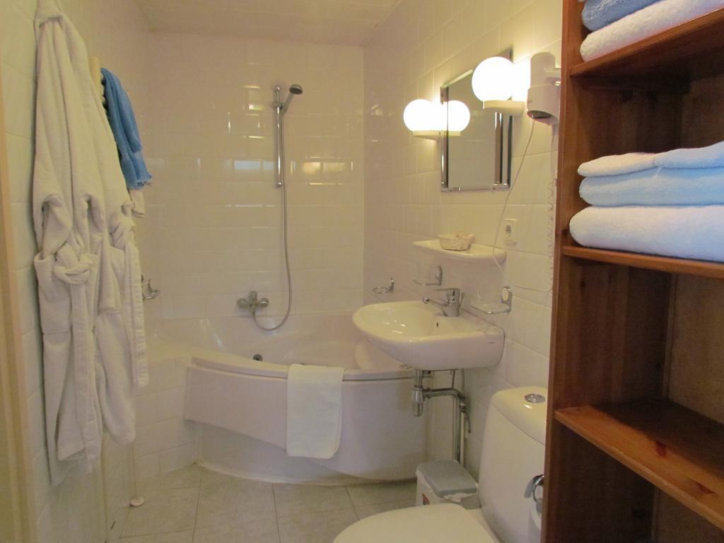 Appartementen Huize Eikenhof แบร์เคน ภายนอก รูปภาพ